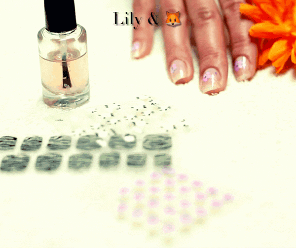 Nail Polish vs. Nail Wraps: The Ultimate Showdown of Nail Beauty